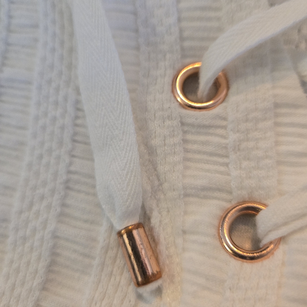 Free People Small White Ribbed Lace-Up V-Neck Top with Gold Detail - Picture 8 of 9